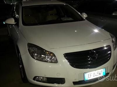 Occasion Opel Insignia Cosmo 131 ch (96 kW) 2010 Blanc Break