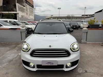 Begagnad Mini Cooper Countryman Business 150 HK (110 kW) 2019 Vit SUV
