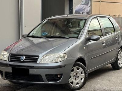Usata Fiat Punto Dynamic 60 CV (44 kW) 2006 Grigio Utilitaria