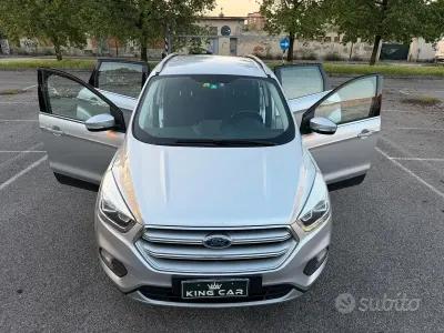 Usado Ford Kuga ST 120 CV (88 kW) 2018 Gris SUV
