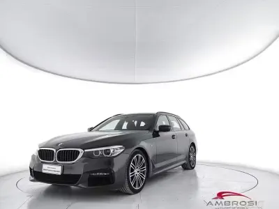 Usata BMW 520 M Sport 190 CV (139 kW) 2020 Grigio Station wagon