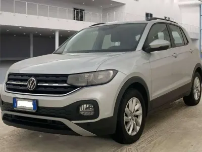 Usata VW T-Cross Style 95 CV (69 kW) 2022 Argento SUV