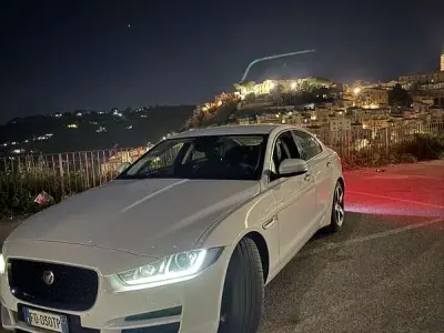 Usata Jaguar XE Business Edition 179 CV (131 kW) 2016 Berlina