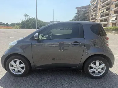 Usata Toyota iQ 68 CV (50 kW) 2011 Utilitaria