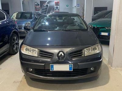 Usata Renault Mégane Cabriolet Dynamique 106 CV (77 kW) 2007 Grigio Cabrio