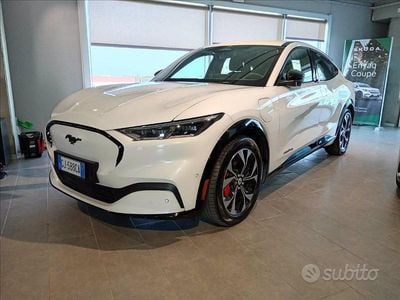 Usata Ford Mustang Mach-E Standard Range 197 kW (269 CV) 2022 Bianco SUV