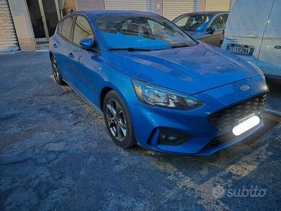 Begagnad Ford Focus ST-Line 125 HK (91 kW) 2020 Blå Sedan