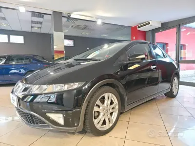 Usata Honda Civic Exclusive 140 CV (102 kW) 2009 Nero Berlina
