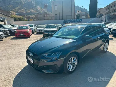 Usata Audi A3 Business 116 CV (85 kW) 2022 Grigio Berlina