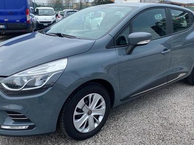 Usata Renault Clio IV Business 89 CV (65 kW) 2019 Grigio Berlina
