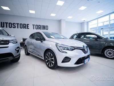 Usata Renault Clio V Techno 101 CV (74 kW) 2023 Nessuno Berlina