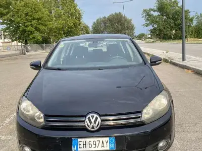 Usata VW Golf VI 105 CV (77 kW) 2011 Utilitaria
