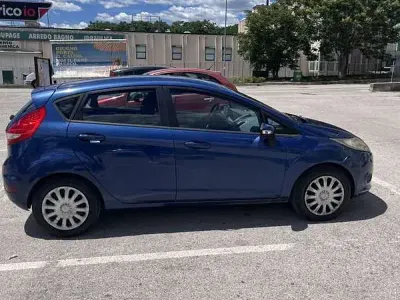 Usata Ford Fiesta 97 CV (71 kW) 2009 Berlina