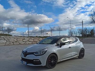 Usata Renault Clio R.S. R.S. 200 CV (147 kW) 2014 Utilitaria