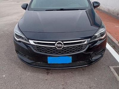 Usata Opel Astra Sport 2017 Blu Station wagon