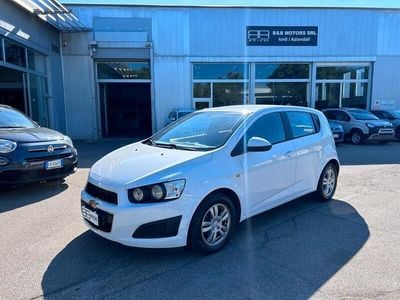 Usata Chevrolet Aveo LT 85 CV (62 kW) 2011 Bianco Berlina