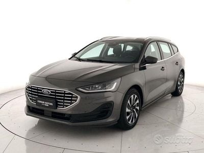 Usata Ford Focus Titanium 115 CV (84 kW) 2025 Grigio Station wagon