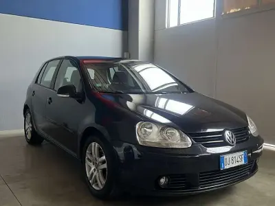 Usata VW Golf V 102 CV (75 kW) 2007 Berlina