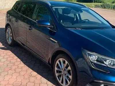 Usata Renault Mégane GrandTour Intens 110 CV (80 kW) 2017 Blu Station wagon
