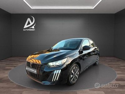 Usata Peugeot 208 Active 101 CV (74 kW) 2024 Nero Utilitaria