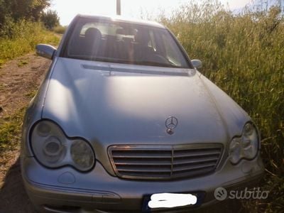 Usata Mercedes C270 136 CV (100 kW) 2003 Grigio Berlina
