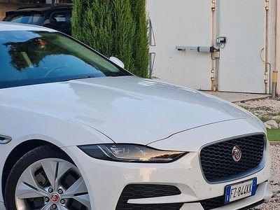 Usata Jaguar XE S 180 CV (132 kW) 2019 Bianco Berlina
