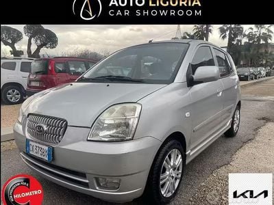 Usata Kia Picanto 65 CV (47 kW) 2005 Grigio Utilitaria