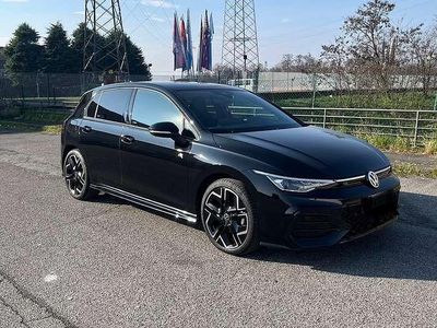 Usata VW Golf VIII R-line Plus 150 CV (110 kW) 2024 Nero Berlina