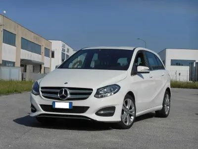 Usata Mercedes B180 Executive 109 CV (80 kW) 2015 Bianco Utilitaria