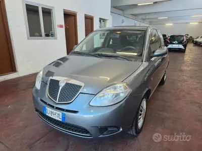 Usata Lancia Ypsilon 60 CV (44 kW) 2007 Grigio Utilitaria