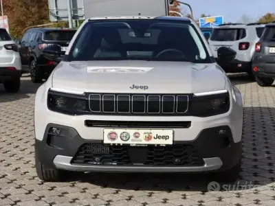 Nuova Jeep Avenger Summit 101 CV (74 kW) 2025 Grigio SUV