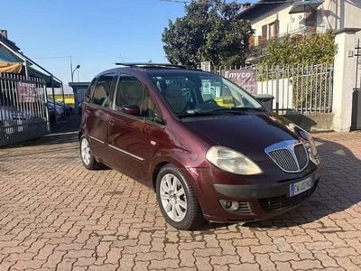 Usata Lancia Musa 95 CV (69 kW) 2005 Rosso Monovolume