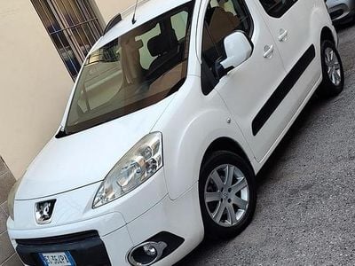 Usata Peugeot Partner 90 CV (66 kW) 2011 Bianco Monovolume