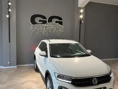 Używany VW T-Roc Life 110 KM (80 kW) 2024 Biały SUV