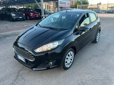 Usata Ford Fiesta Titanium 95 CV (69 kW) 2016 Nero Utilitaria