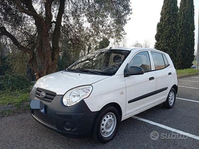 Usata Kia Picanto 59 CV (43 kW) 2011 Bianco Utilitaria