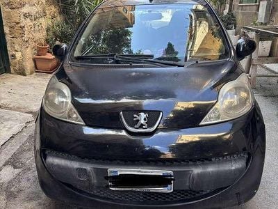 Usata Peugeot 107 68 CV (50 kW) 2008 Nero Utilitaria