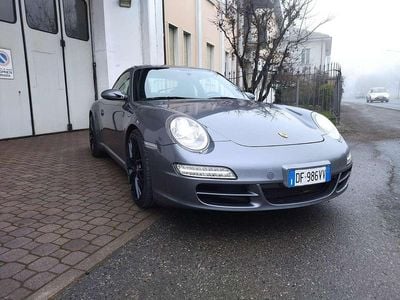 Usata Porsche 911 Carrera S 355 CV (261 kW) 2004 Grigio Utilitaria