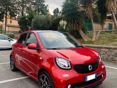 Usata Smart ForFour Passion 90 CV (66 kW) 2017 Rosso Utilitaria
