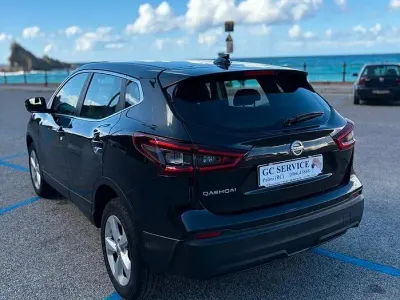 Gebraucht Nissan Qashqai 116 PS (85 kW) 2021 Schwarz SUV
