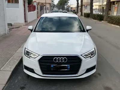 Usata Audi A3 Business 116 CV (85 kW) 2018 Bianco Berlina