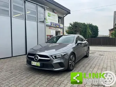 Usata Mercedes A200 163 CV (119 kW) 2021 Grigio Berlina