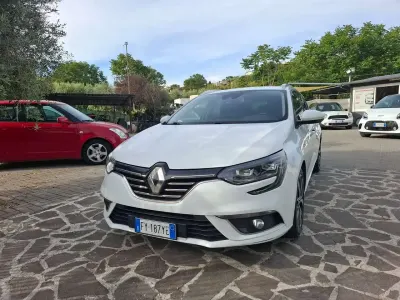 Usata Renault Mégane GrandTour 116 CV (85 kW) 2019 Bianco Station wagon