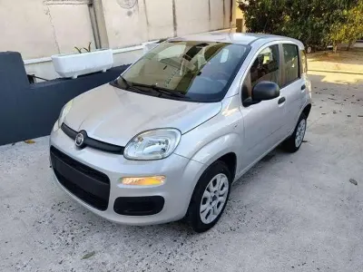 Usata Fiat Panda Lounge 86 CV (63 kW) 2015 Grigio chiaro Utilitaria