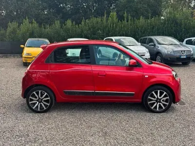 Usata Renault Twingo SE 69 CV (50 kW) 2014 Rosso Utilitaria