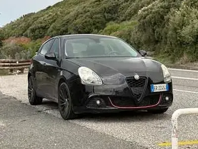 Usata Alfa Romeo Giulietta Distinctive 105 CV (77 kW) 2013 Nero Utilitaria