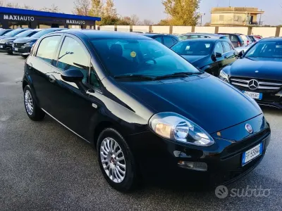 Usata Fiat Punto 95 CV (69 kW) 2017 Nero Utilitaria