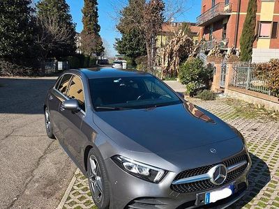 Usata Mercedes A180 116 CV (85 kW) 2019 Grigio Berlina