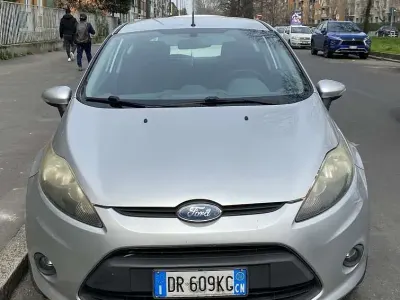 Usata Ford Fiesta Titanium 75 CV (55 kW) 2008 Utilitaria