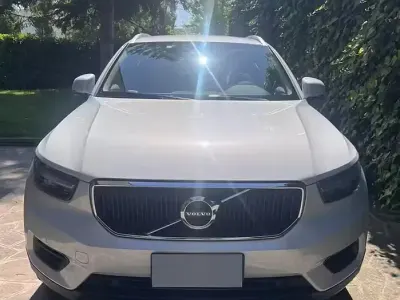 Usata Volvo XC40 129 CV (94 kW) 2020 Bianco SUV